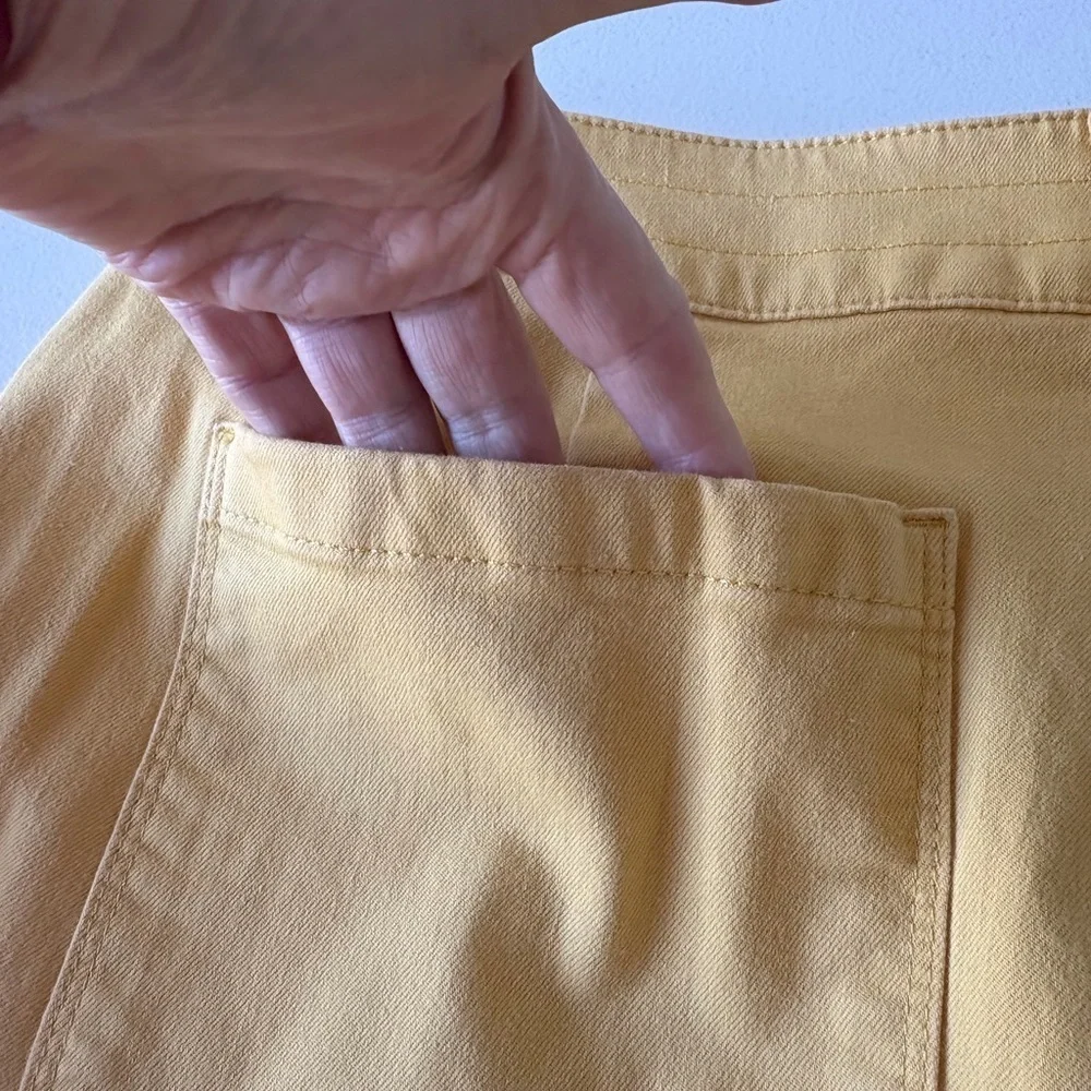 Loft Outlet Sunny yellow High rise straight Size 12‎ Cotton blend pant - Picture 13 of 13